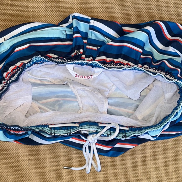 EUC 2xist Multicolor Striped Swim Shorts - Picture 4 of 6